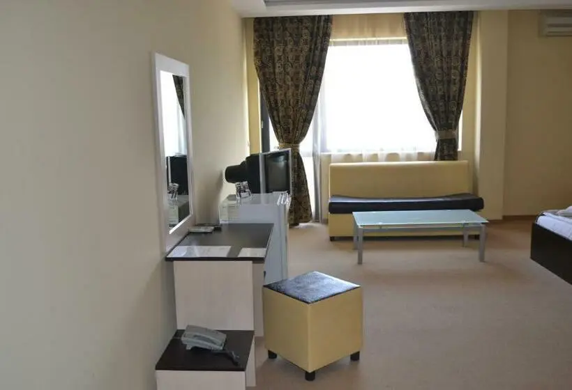 Standard-huone, Alexander