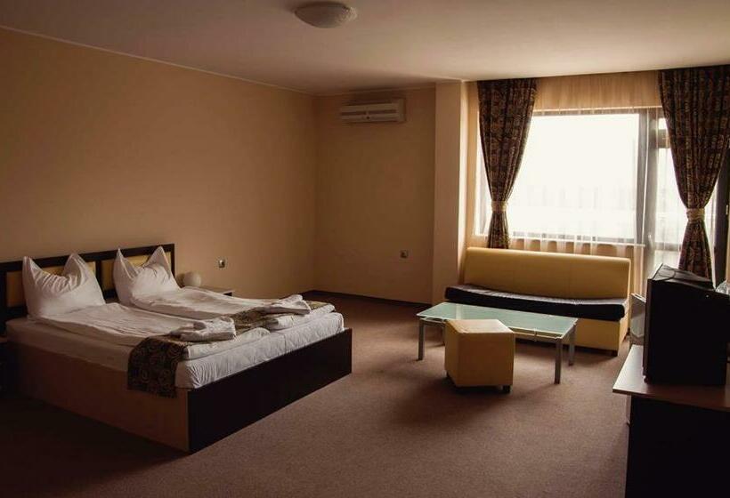 标准间, Alexander