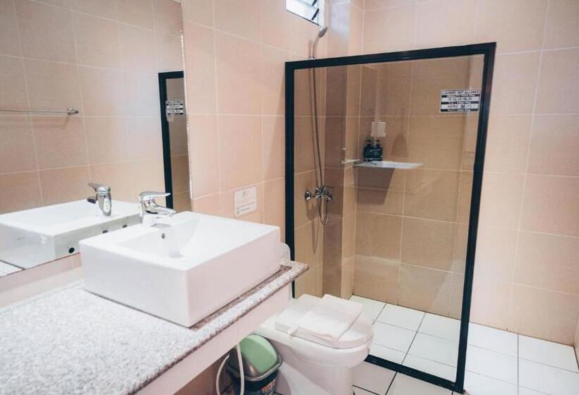 اتاق لوکس با تخت بزرگ, Alona Northland Resort