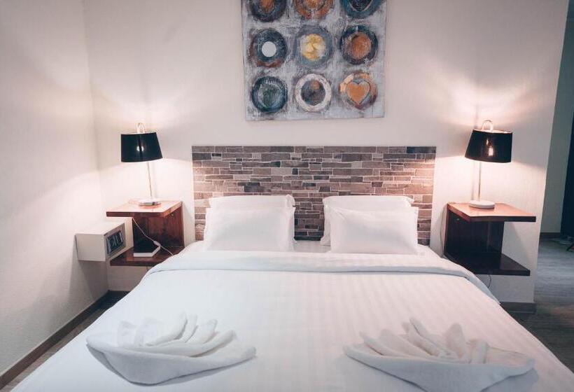 سوییت, Alona Northland Resort