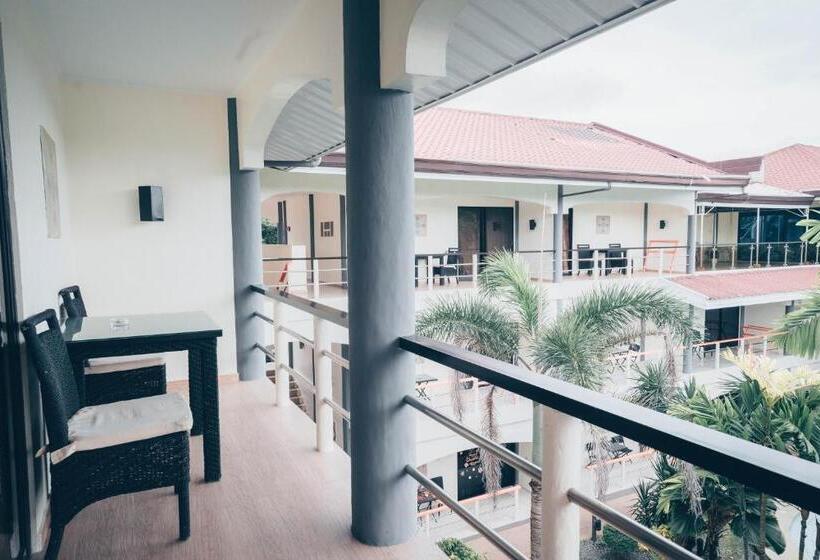 سوییت, Alona Northland Resort