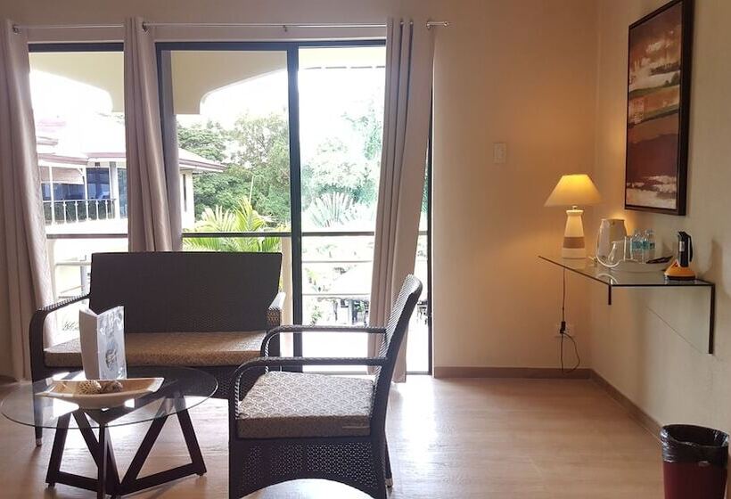 سوییت, Alona Northland Resort