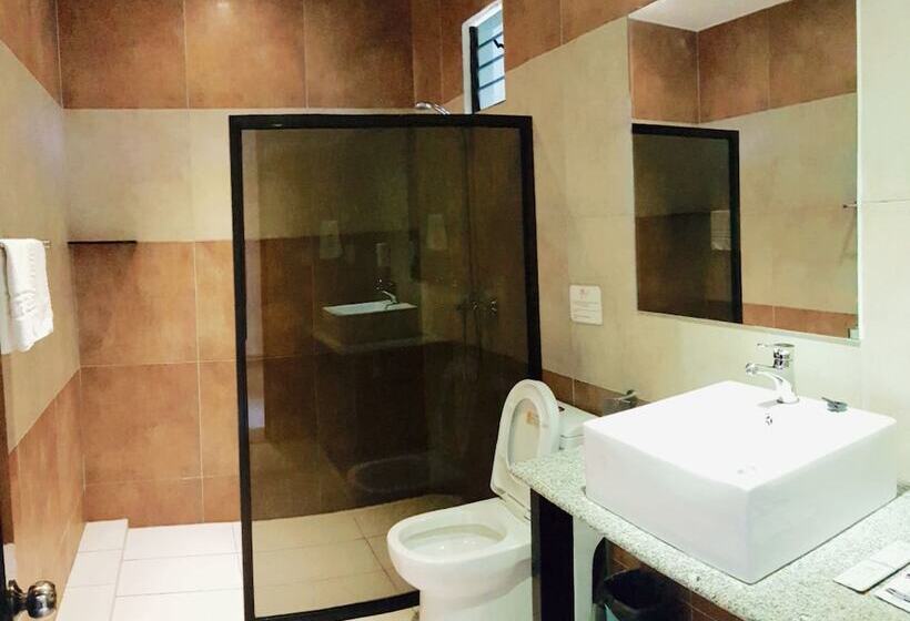 اتاق سوپریور با تخت بزرگ, Alona Northland Resort