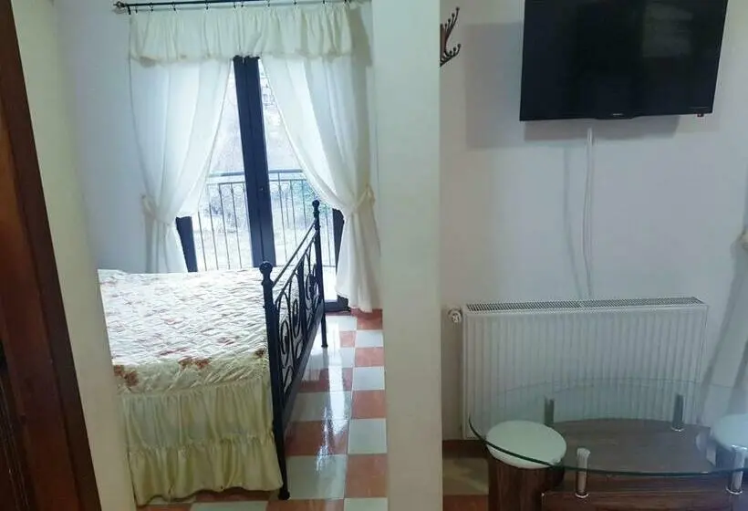 سوییت خانوادگی, Boutique Hotel Colosseo