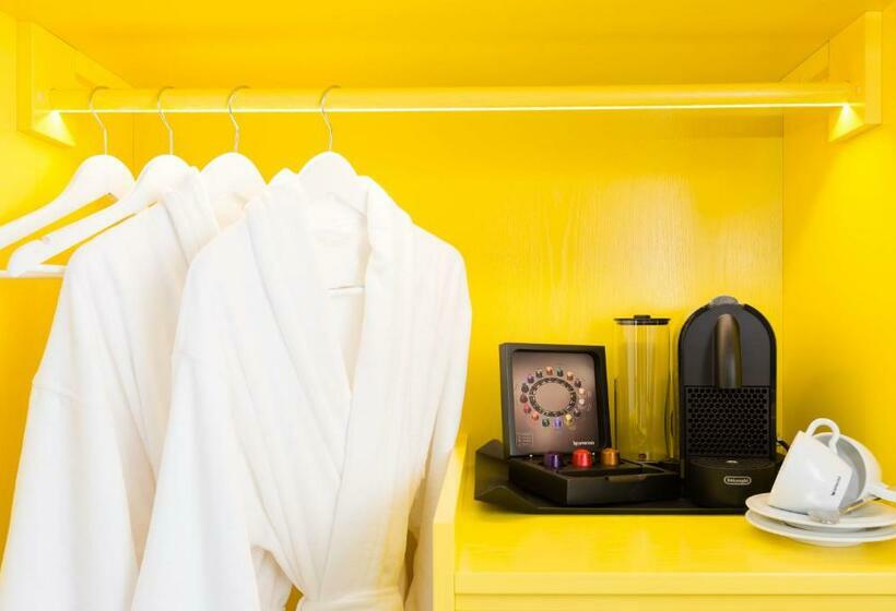 带大床的豪华间, Coppersmith