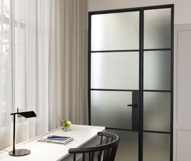 豪华房间, Coppersmith