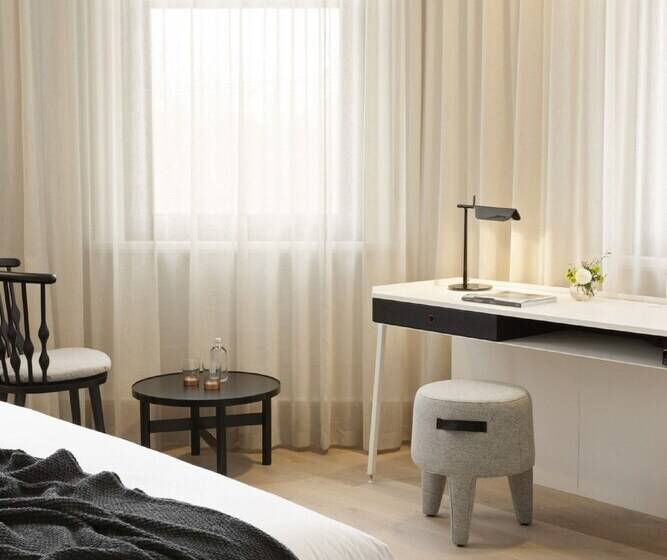 豪华房间, Coppersmith