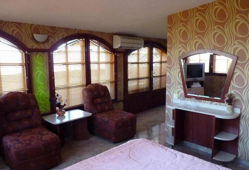 全景房标准间, Darling