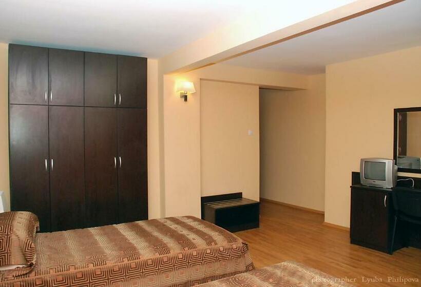 スタンダードルーム, Family Art Hotel Zora