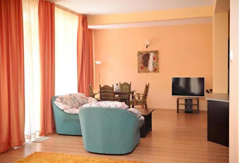 テラス付き１ベッドルームアパートメント, Family Art Hotel Zora