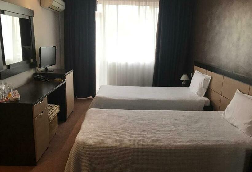 스탠다드 룸, Kardinal