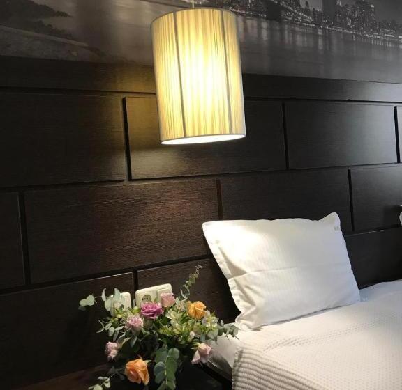 패밀리 룸, Kardinal