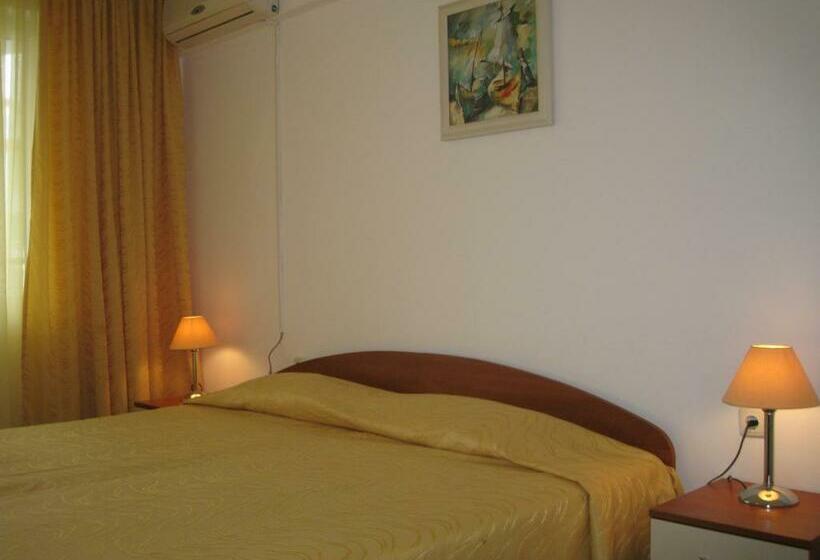 חדר סטנדרט עם מרפסת, Lotos