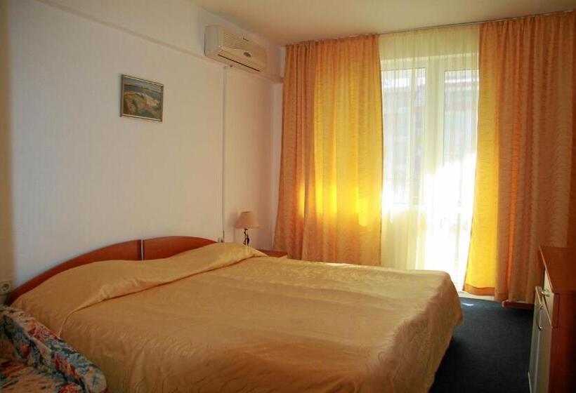 חדר סטנדרט עם מרפסת, Lotos