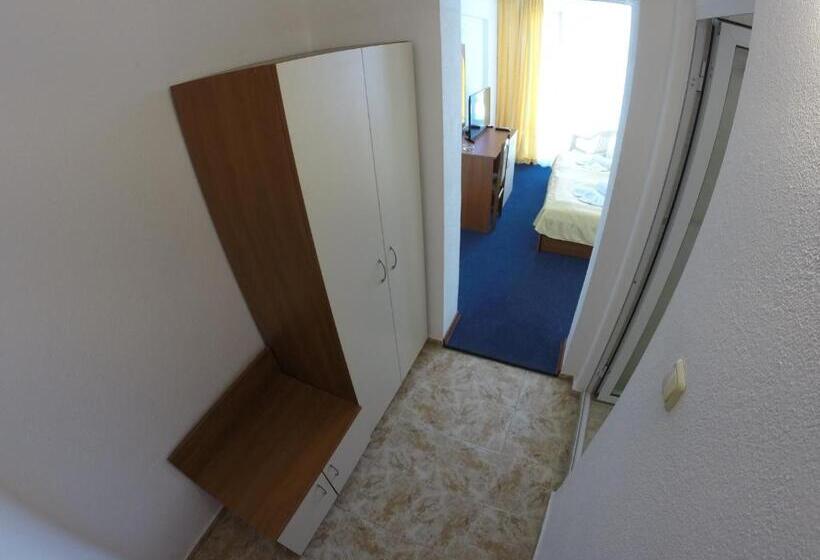 חדר סטנדרט עם מרפסת, Lotos