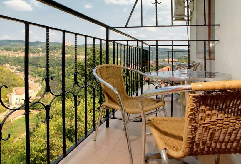 带观景的标准间, Lucky