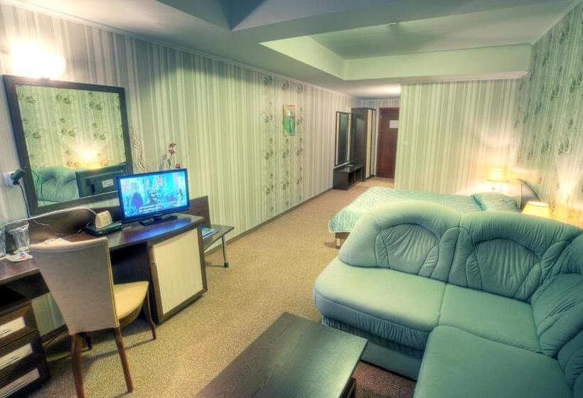 סוויטת ג'וניור, Luxor