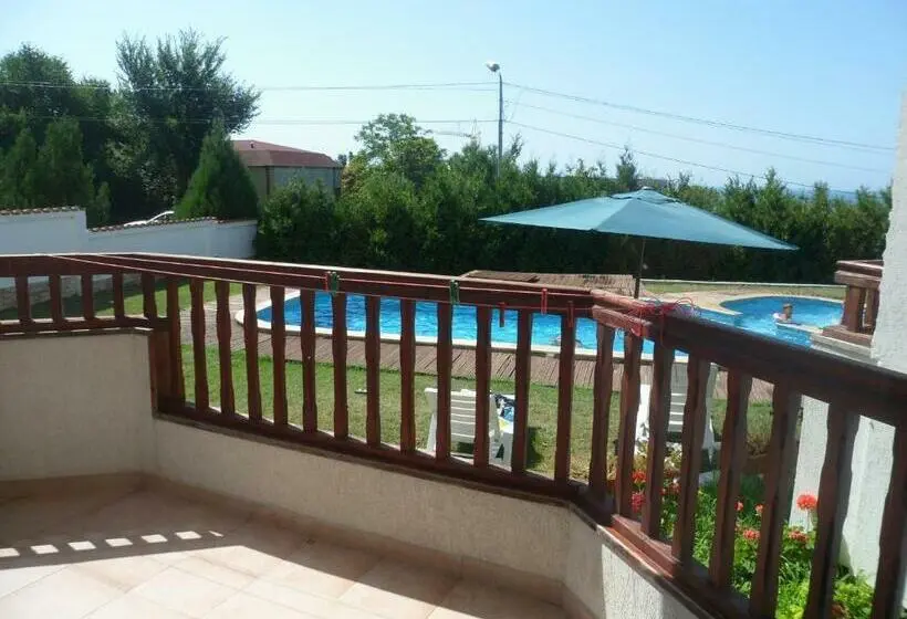 استودیوی استاندارد, Morski Briz