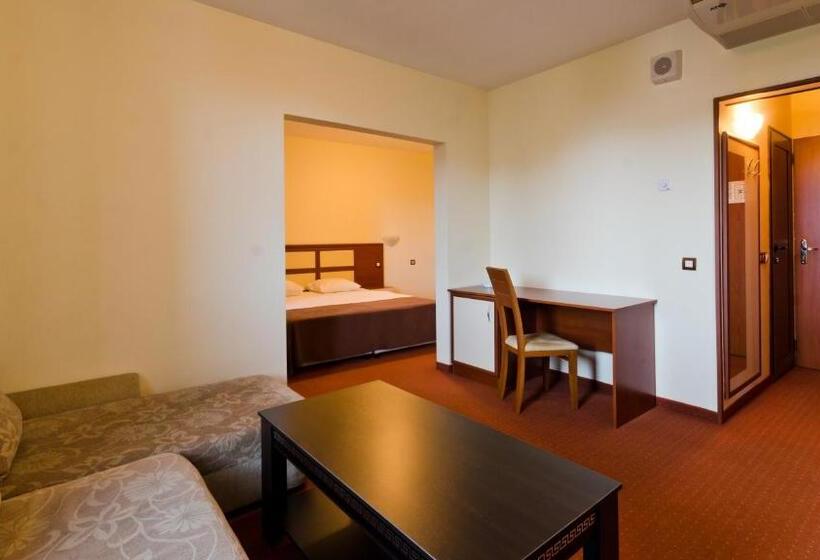 Suíte Júnior, Nadejda