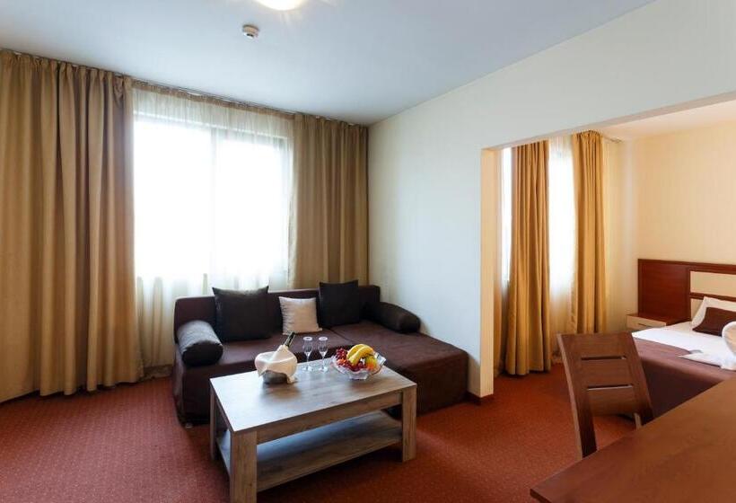 Suíte Júnior, Nadejda