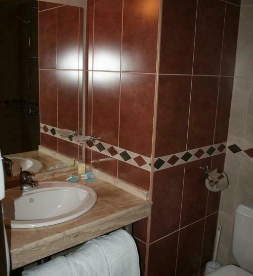 חדר סטנדרט, Nadia