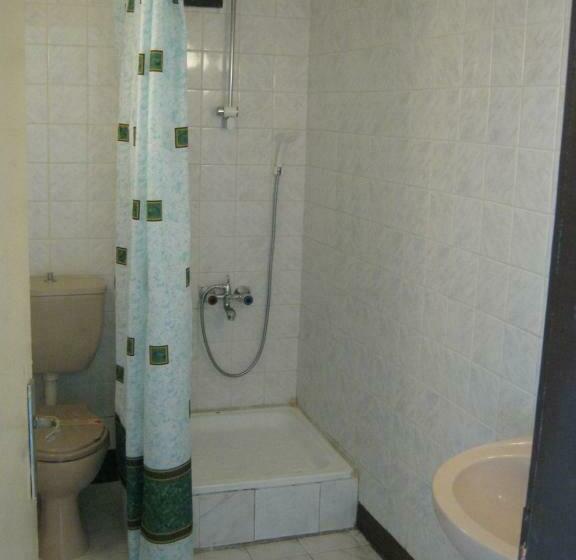 スタンダードルーム, Neptune