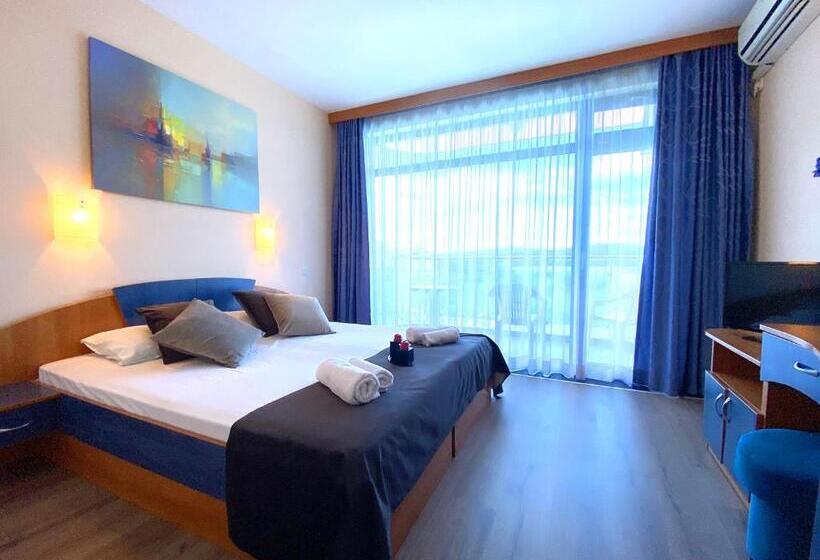 Camera Standard con Balcone, Penelope