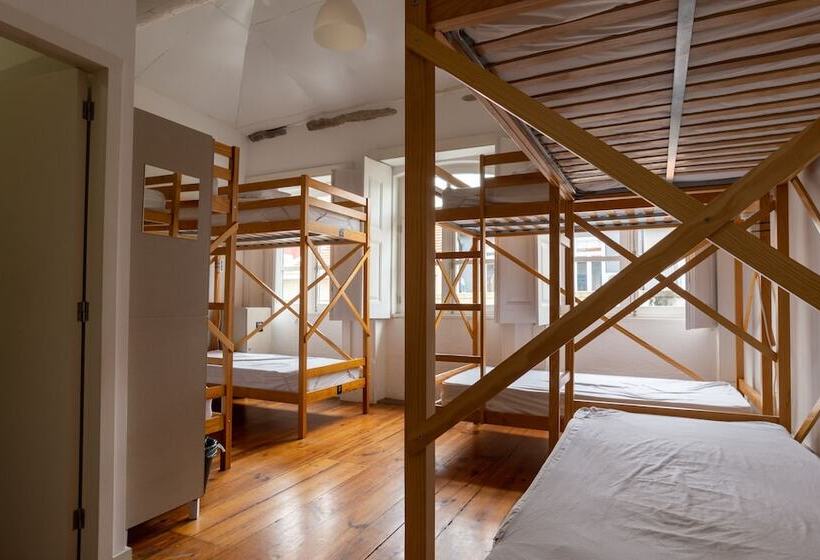Cama em Quarto Partilhado, Rock N Porto Hostel