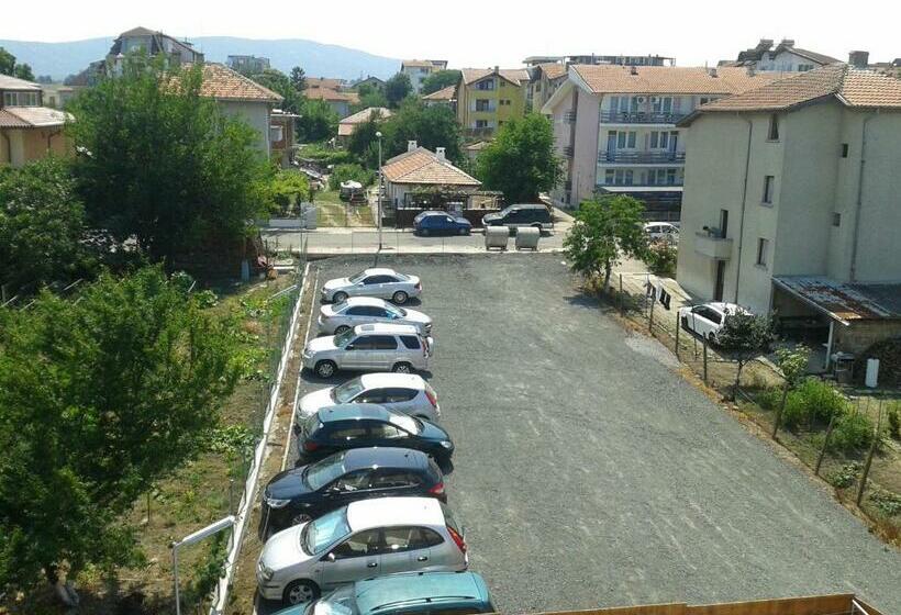 חדר סטנדרט עם מרפסת, Saint George Family