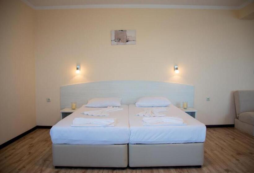 اتاق استاندارد با چشمانداز کوهستان, Toma S Residence Front Beach