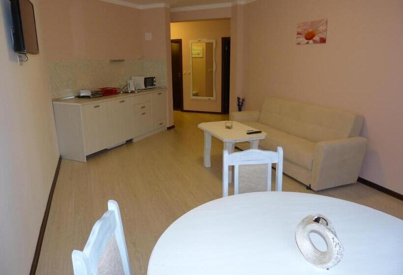 آپارتمان 1 خوابه با چشمانداز دریا, Toma S Residence Front Beach