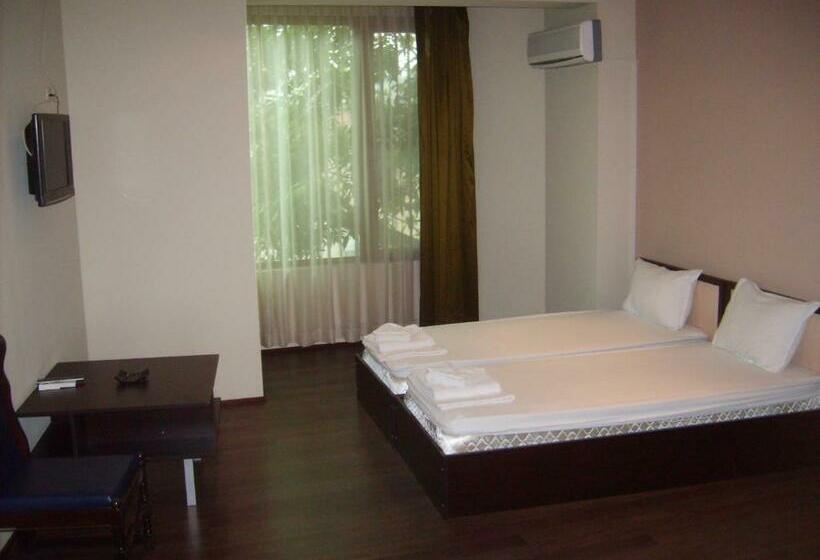 חדר דלוקס, Trakart Residence