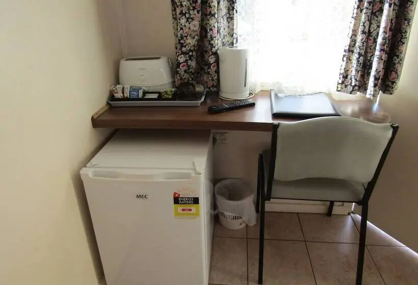 Standard Yhden Hengen Huone, Twin City Motor Inn