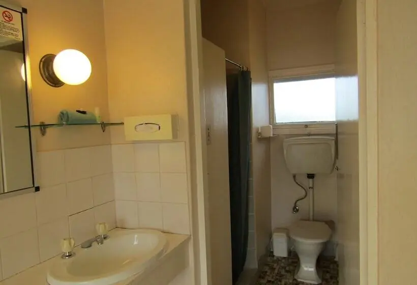 Standard Yhden Hengen Huone, Twin City Motor Inn