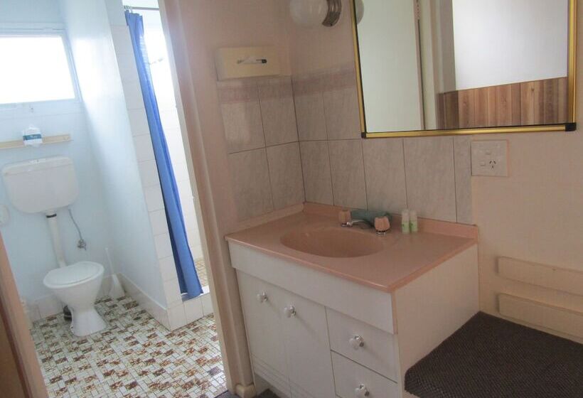 غرفة عائلية, Twin City Motor Inn