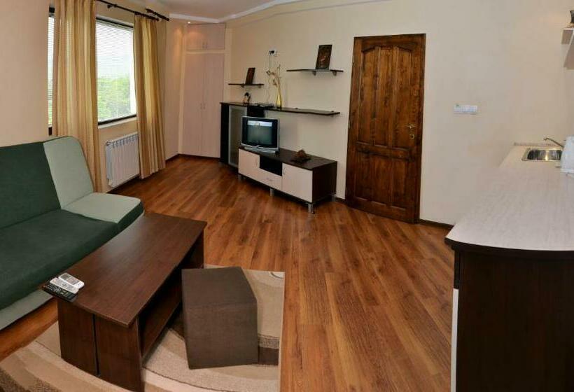 Люкс, Park Hotel Djevana