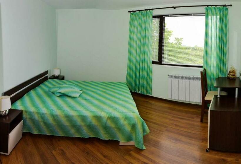 Люкс, Park Hotel Djevana