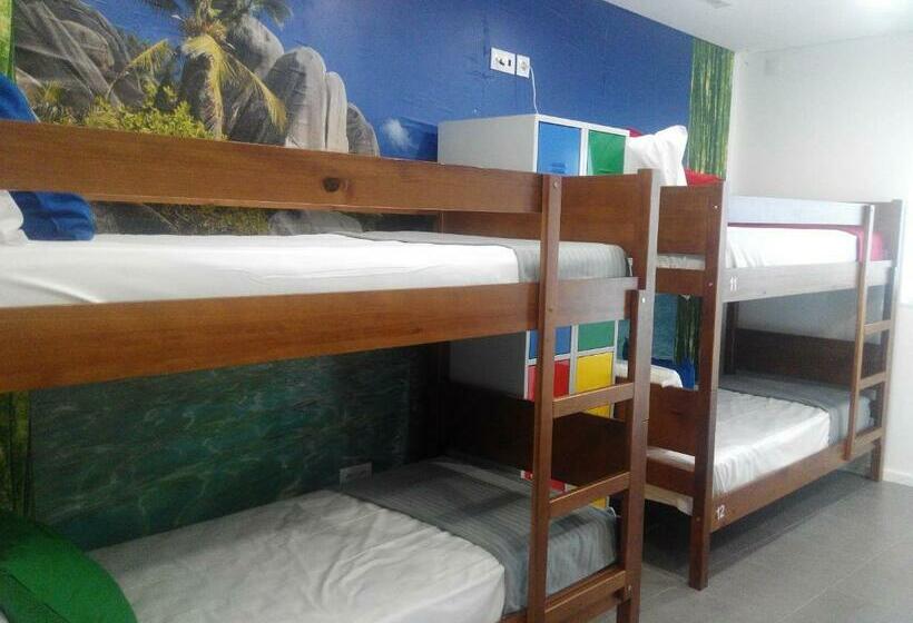 공동 객실, Uau Hostel