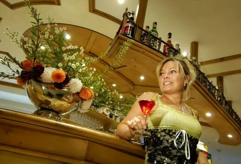 اتاق لوکس با بالکن, Adults Only Hotel Grafenstein