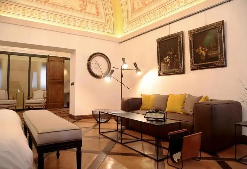 スイート, Al Palazzetto