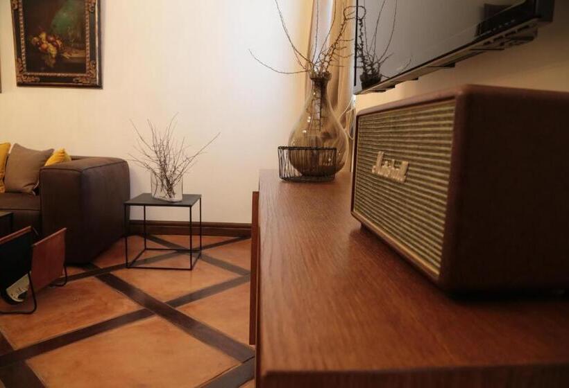 スイート, Al Palazzetto