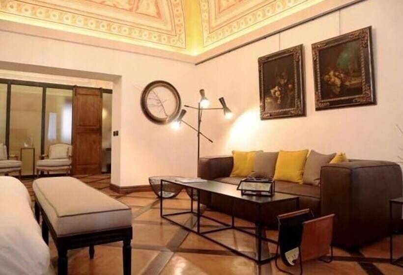 스위트, Al Palazzetto