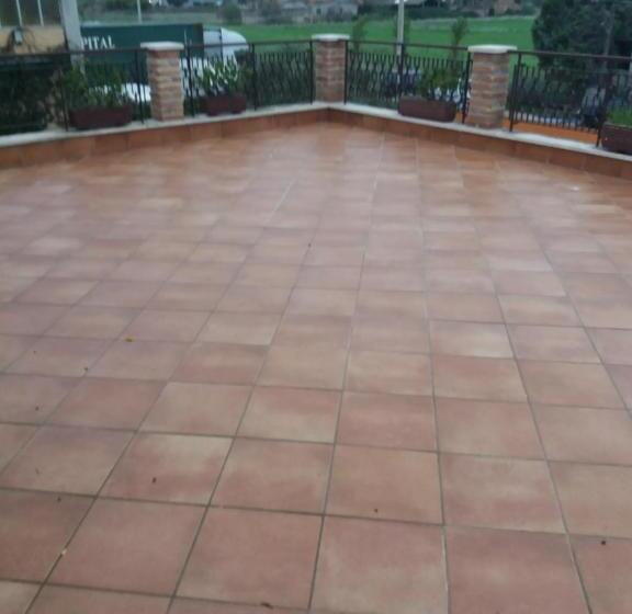 חדר סטנדרט, Number60