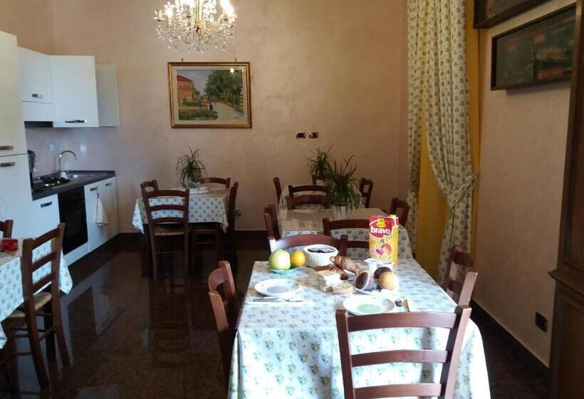 חדר סטנדרט לשלושה, Number60