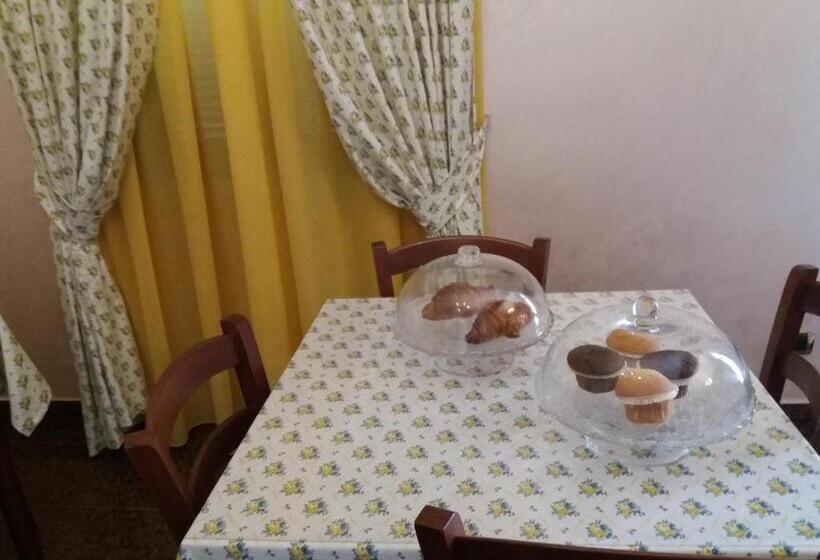 חדר סופריור לארבעה, Number60