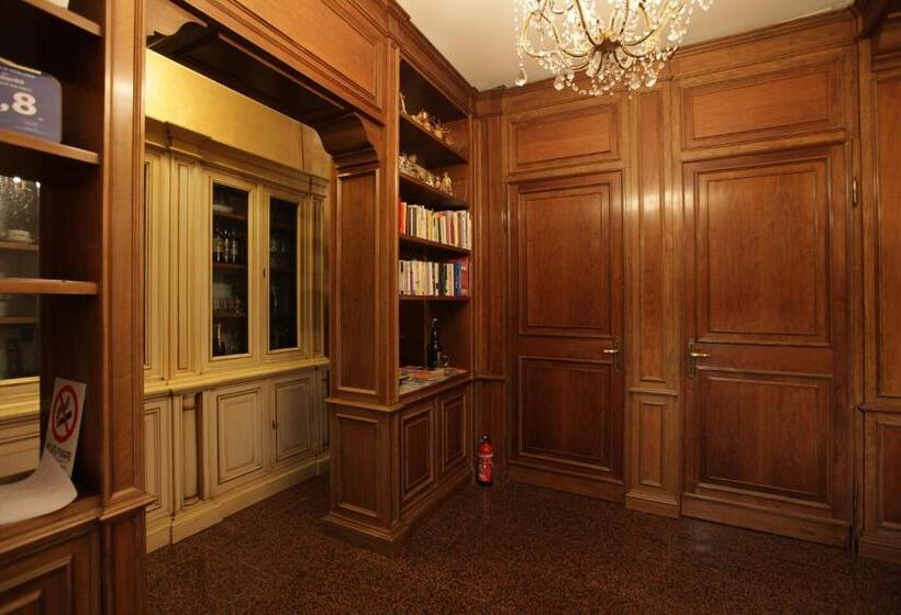 חדר משפחתי, Number60