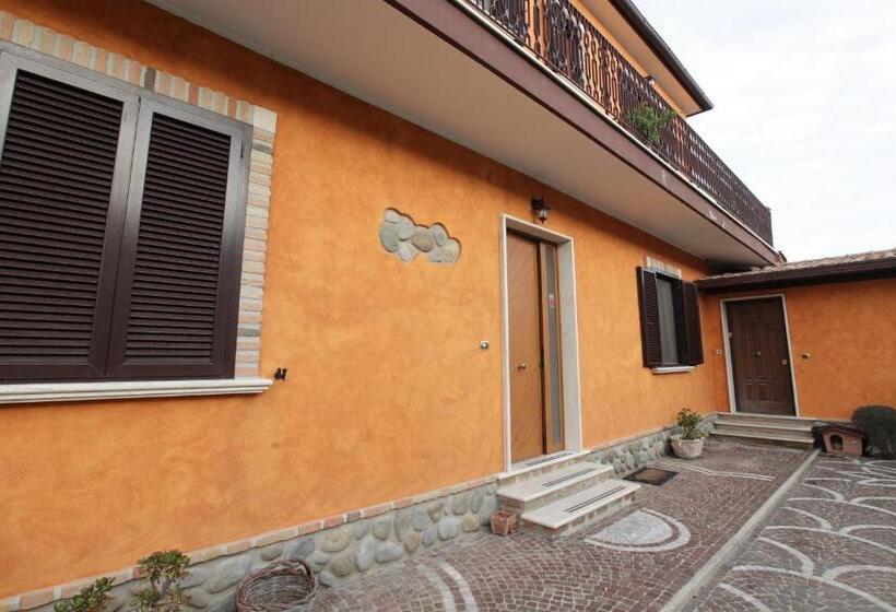 חדר משפחתי, Number60