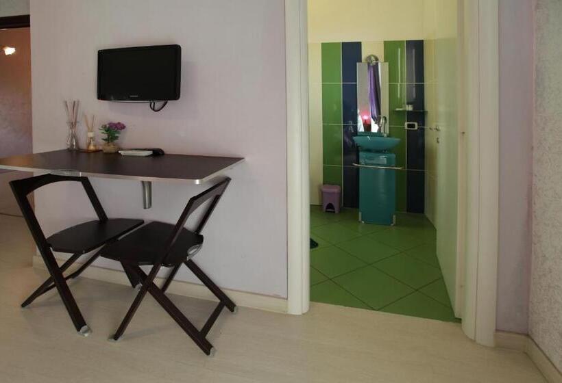 חדר סופריור לארבעה, Number60