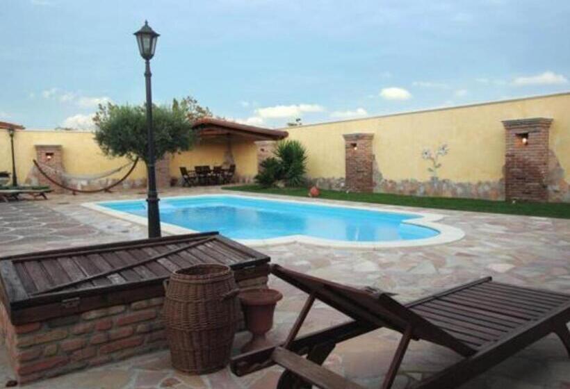 חדר סופריור לארבעה, Number60