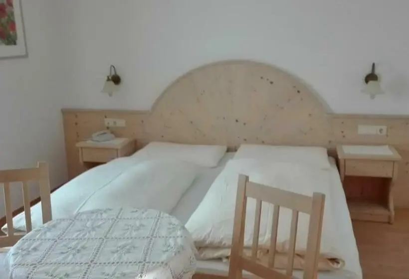 スタンダードトリプルルーム, Pensione Valbona